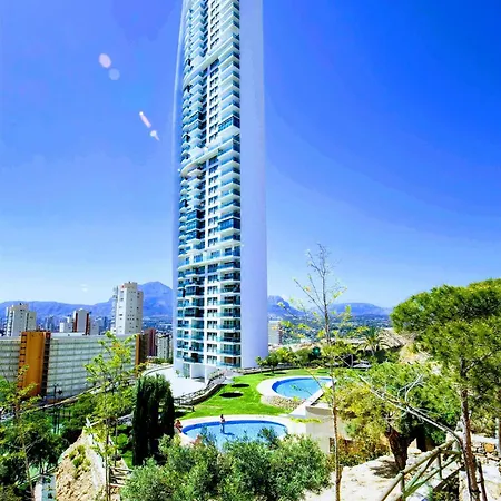Skyline 19