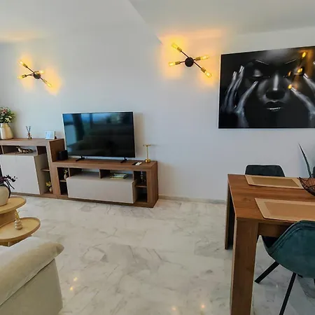 Appartement Sky 19 *